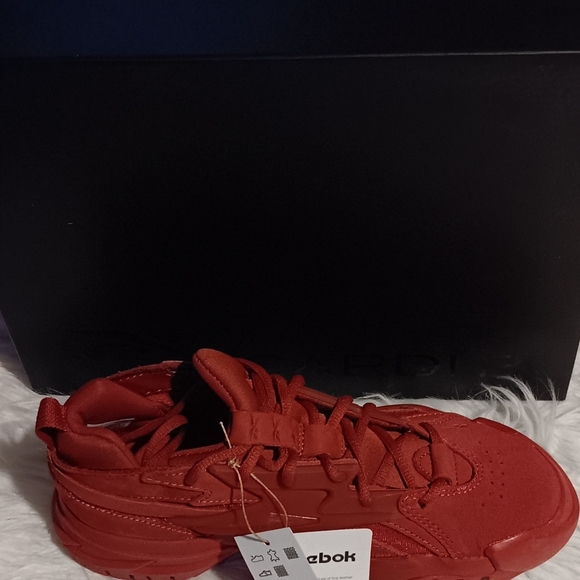 Size 8.5 - Reebok Cardi B x Club C V2-Color: Red-NWT-$120 - Picture 7 of 9